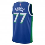 Maillot NBA Dallas Mavericks Luka Doncic 77 Nike 2022-23 City Edition Bleu Swingman - Homme